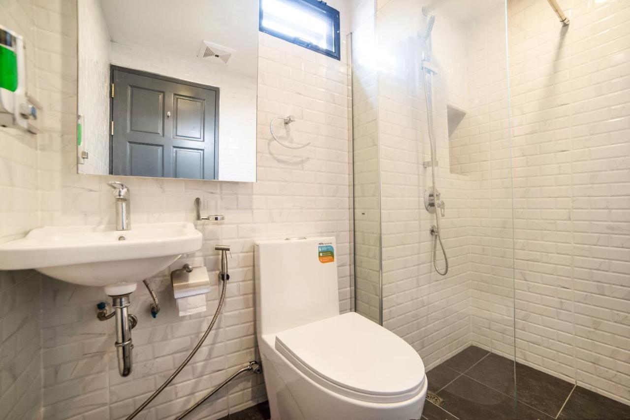 Roomquest Sukhumvit36 Bts Thonglor Bangkok Exterior foto